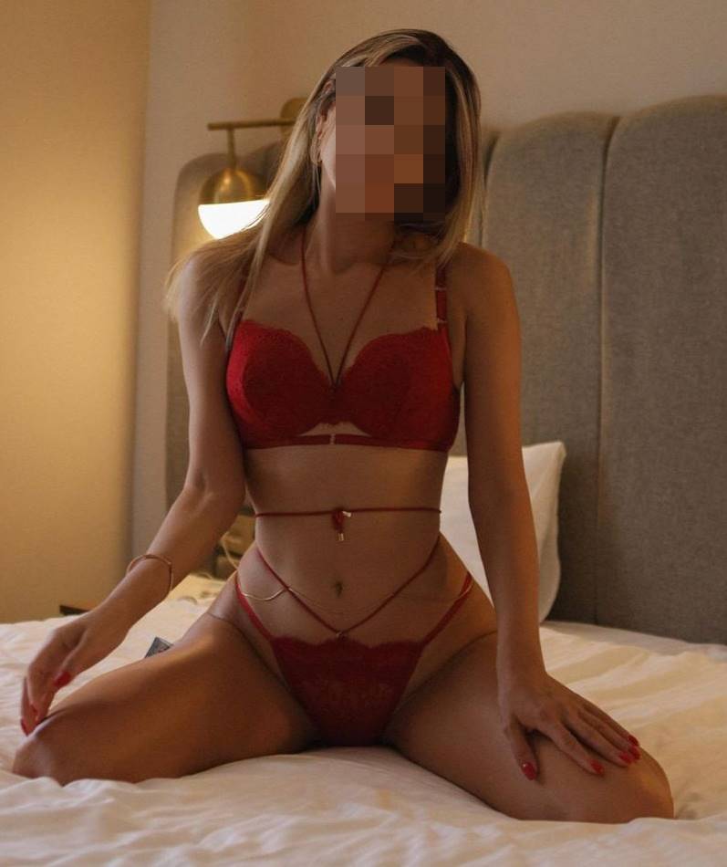 Ataköy Escort Bayan Burcuyla Harika Bir Deneyim İçin Hazır Olun